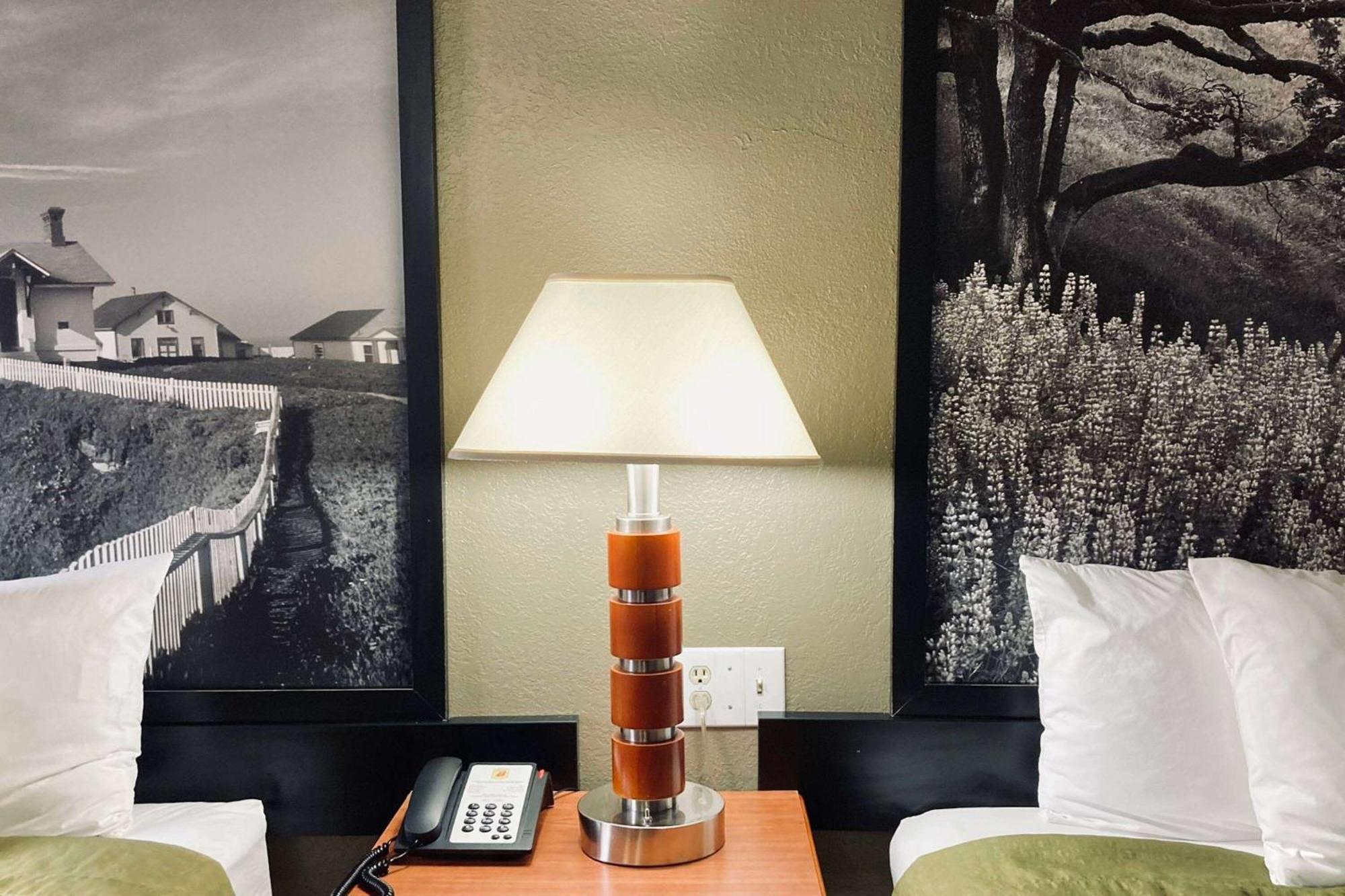 Super 8 By Wyndham Colorado Springs/Afa Area Hotel Екстериор снимка